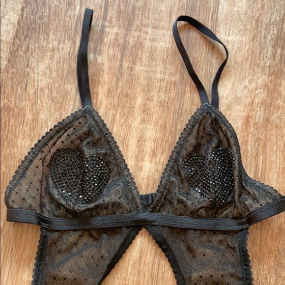 Victoria’s Secret Lace Thong Teddy - Picture 4 of 7